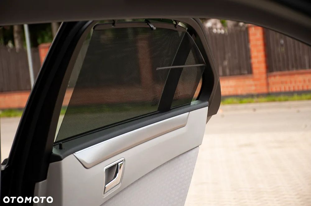 Mercedes-Benz Klasa E 200 Kompressor Avantgarde - 28