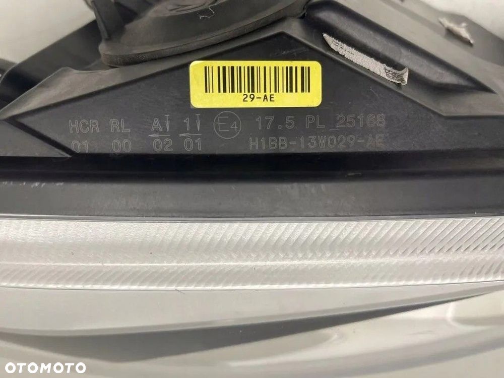 LAMPA PRZÓD REFLEKTOR PRAWY FORD FIESTA MK8 17- H1BB-13W029-AE - 3