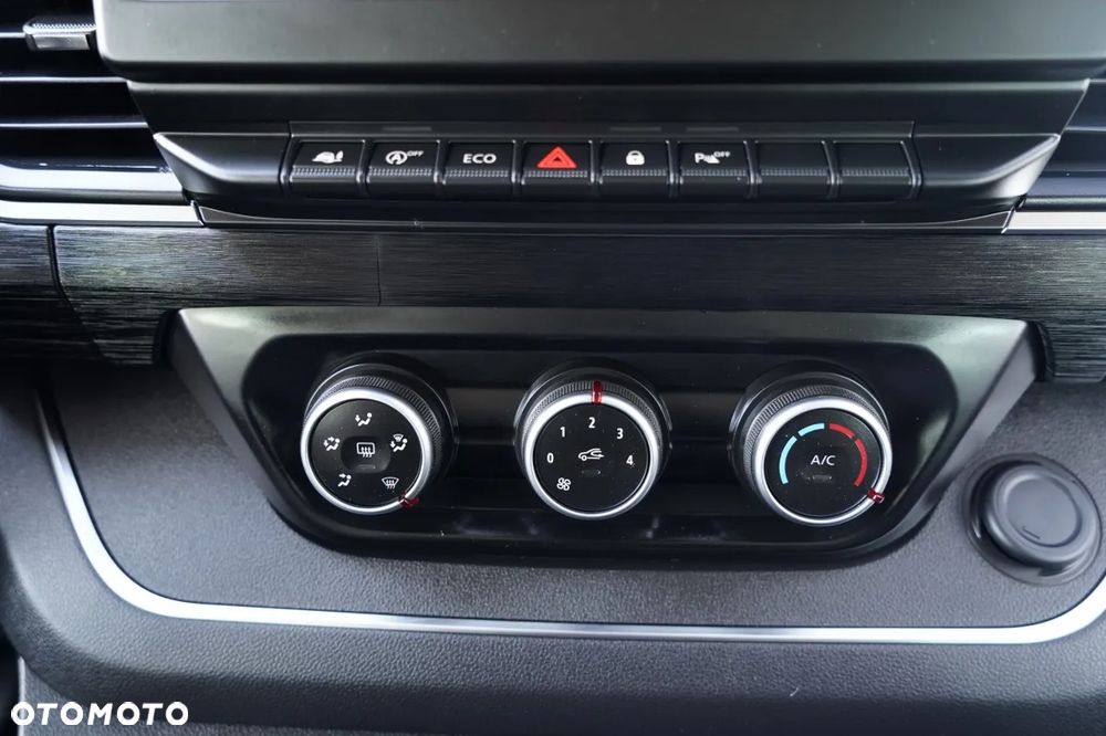 Renault TRAFIC III / BUS / 9 MIEJSC / 90 TYS KM / PIERWSZY WŁAŚCICIEL / POLSKI SALON / 2022 ROK / - 27