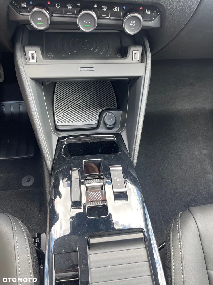 Citroën C4X 1.2 mHEV Max eDCT6 - 13