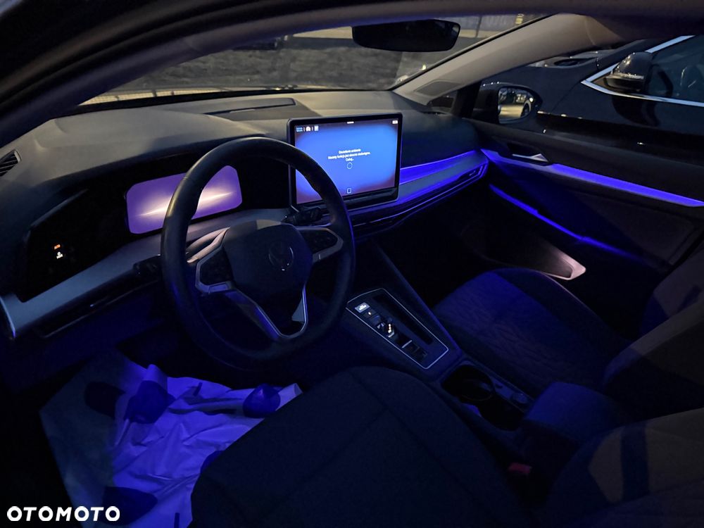 Volkswagen Golf 1.5 eTSI Life DSG - 26