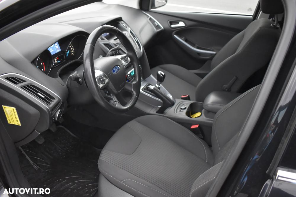 Ford Focus 1.6 TDCI DPF Start-Stopp-System Titanium - 10