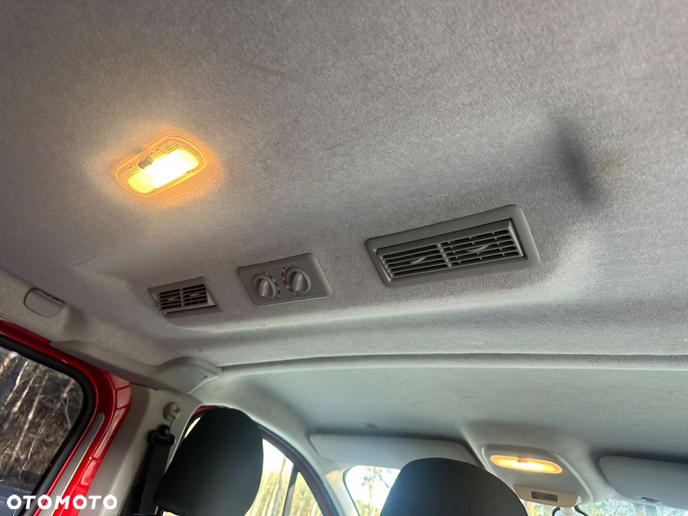 Opel Vivaro L2H1 2,9t Edition - 10