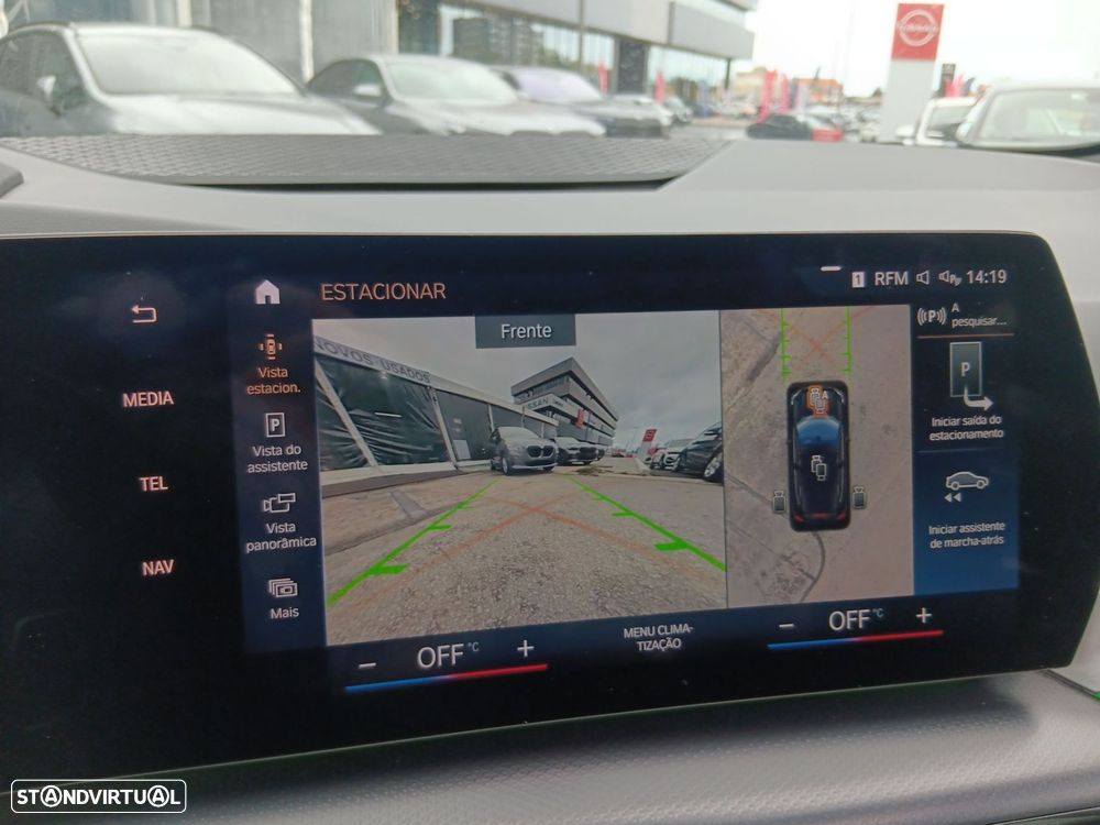 BMW 218 Active Tourer d Pack Desportivo M Auto - 25