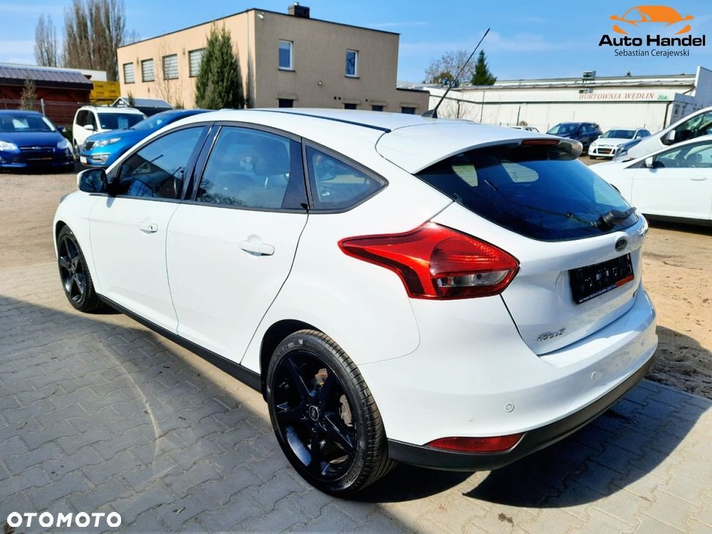 Ford Focus - 13