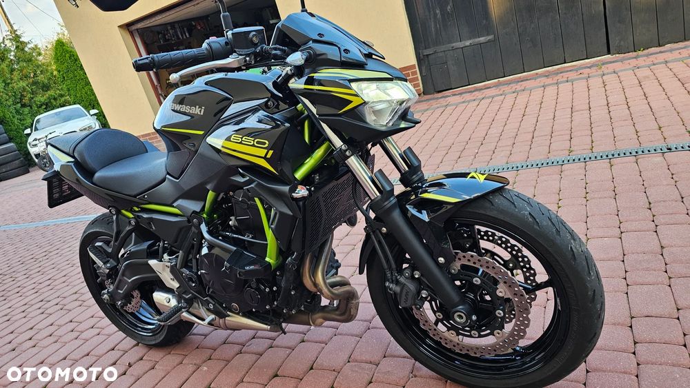 Kawasaki Z 650 - 5