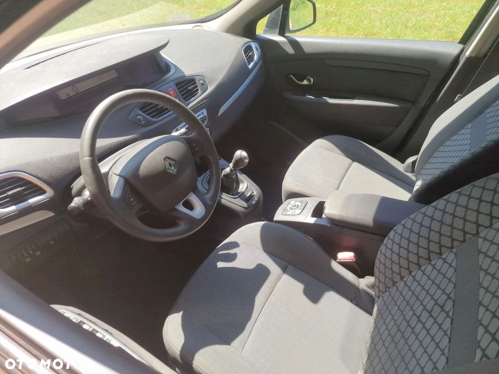 Renault Scenic 1.4 16V TCE Bose Edition - 9