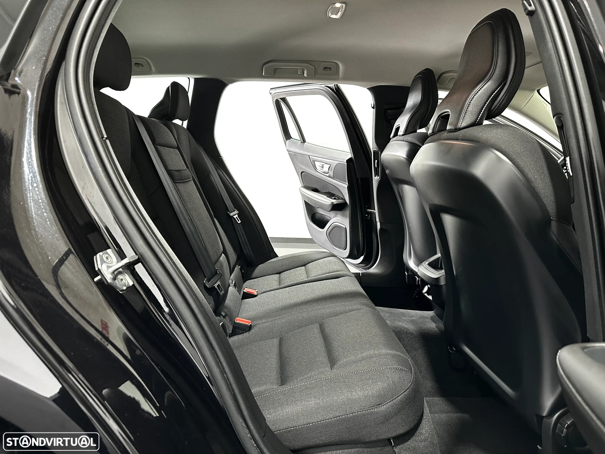 Volvo V60 2.0 T6 AWD TE Inscription Expression - 42