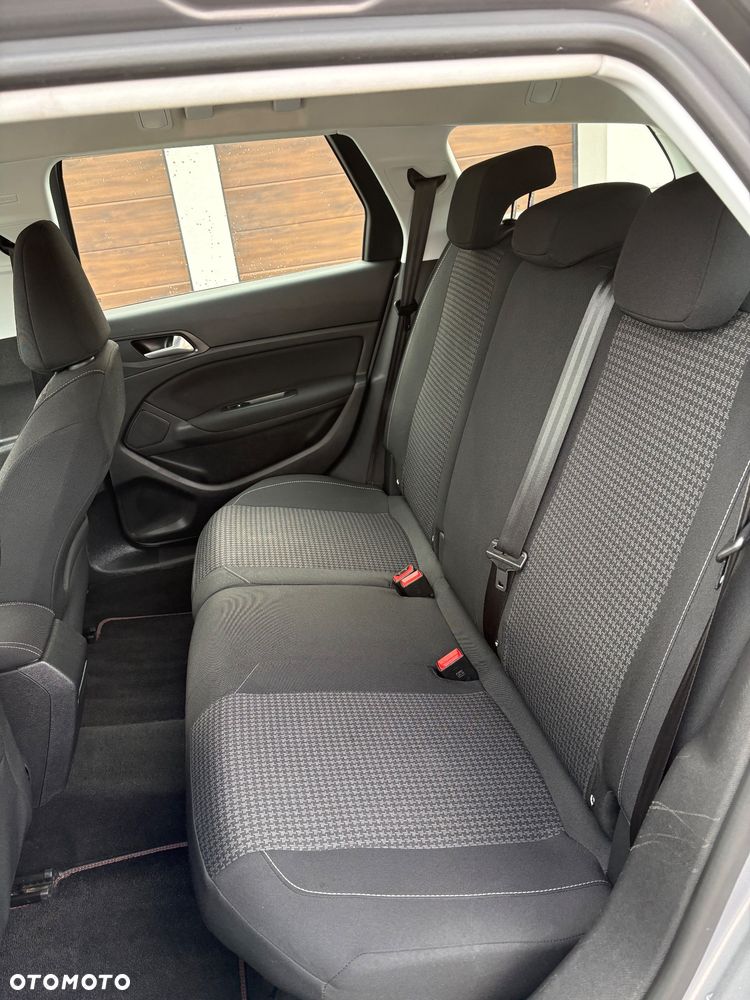 Peugeot 308 1.5 BlueHDi Active Pack Business S&S EAT8 - 15