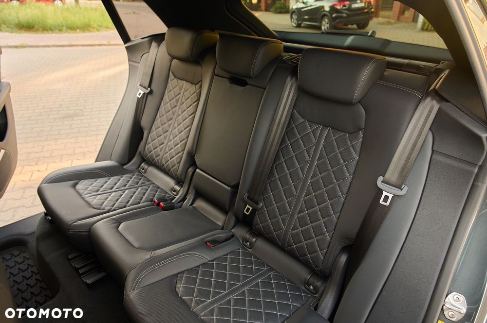 Audi SQ8 - 28