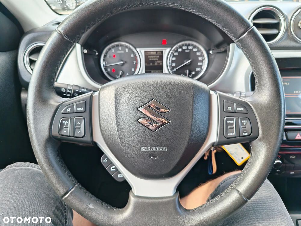 Suzuki Vitara 1.6 Comfort 4WD - 18