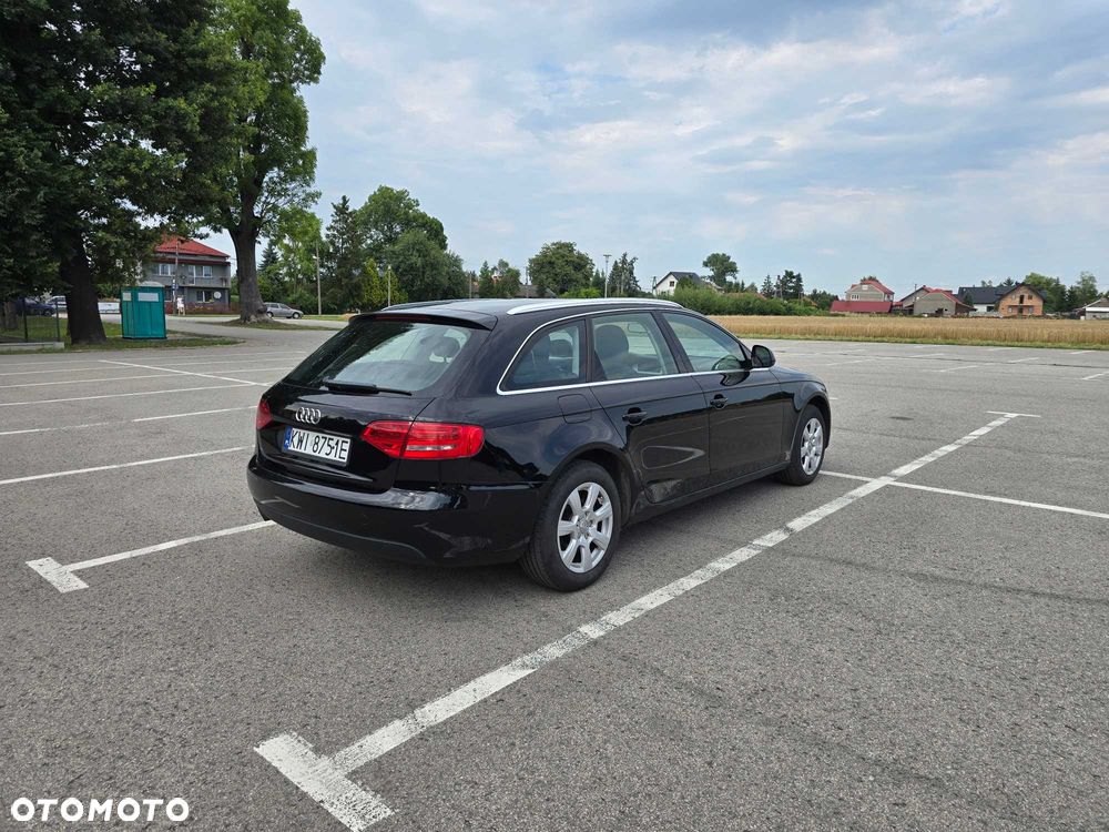 Audi A4 2009 photo 4