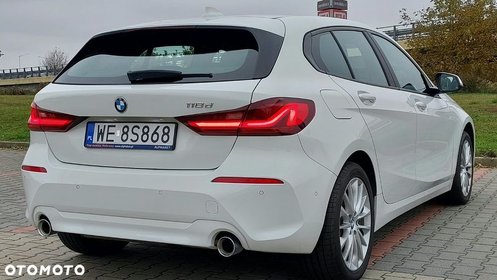 BMW Seria 1 2023 photo 4