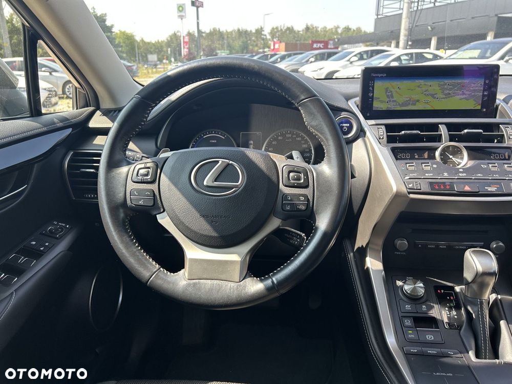 Lexus NX 300h Business Edition AWD - 13
