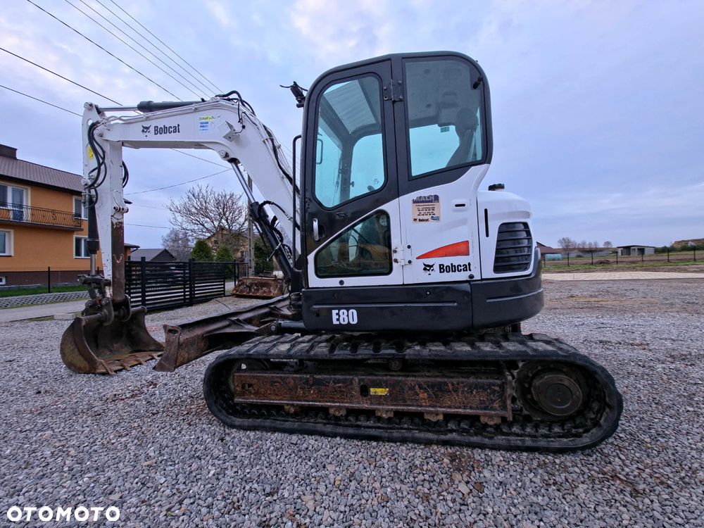 Bobcat E80 - 21