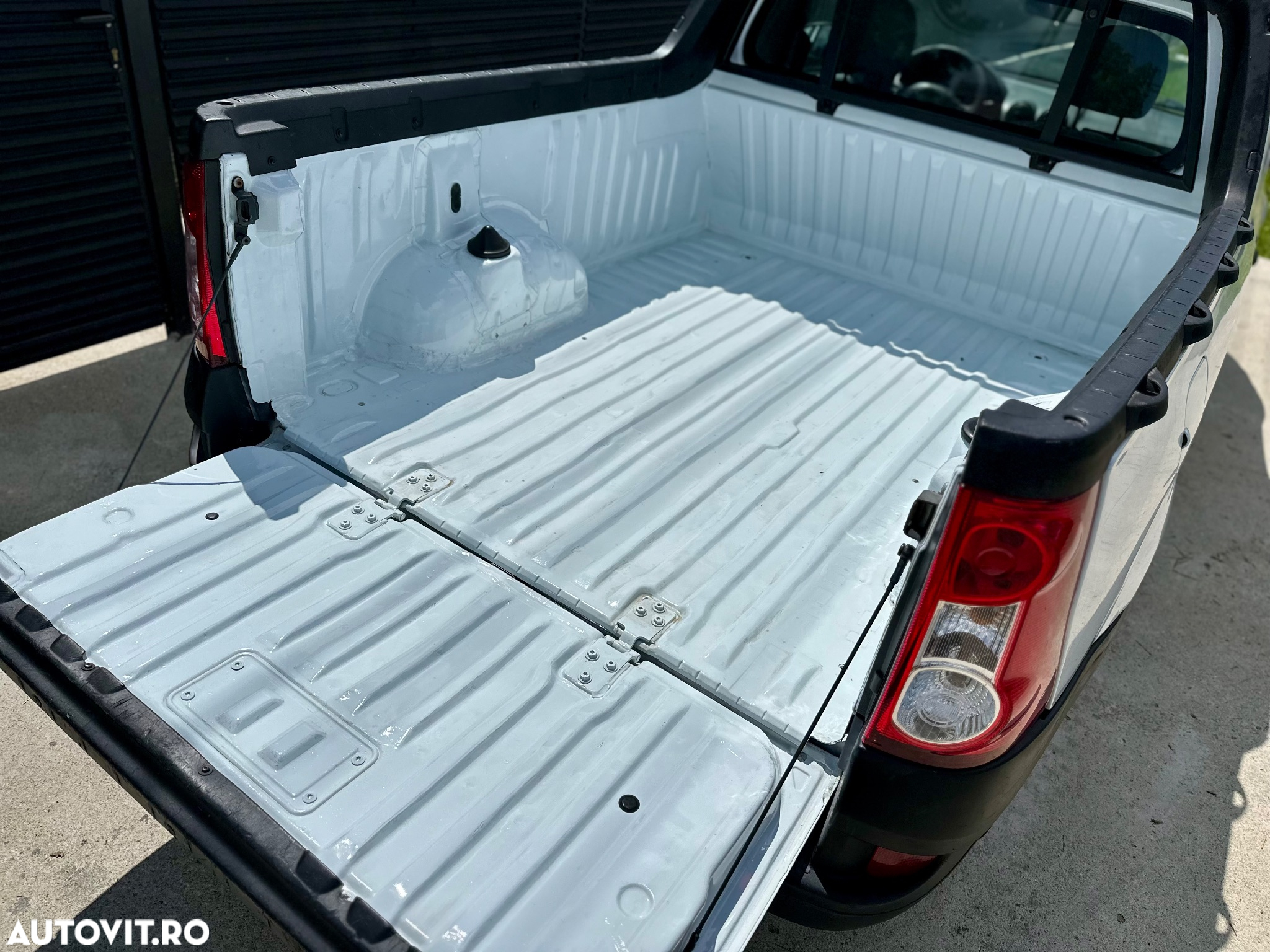 Dacia Pick Up - 15