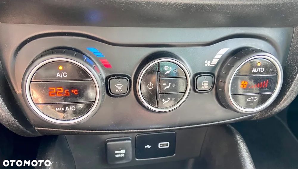 Fiat Tipo 1.3 MultiJet 16v Sport - 25