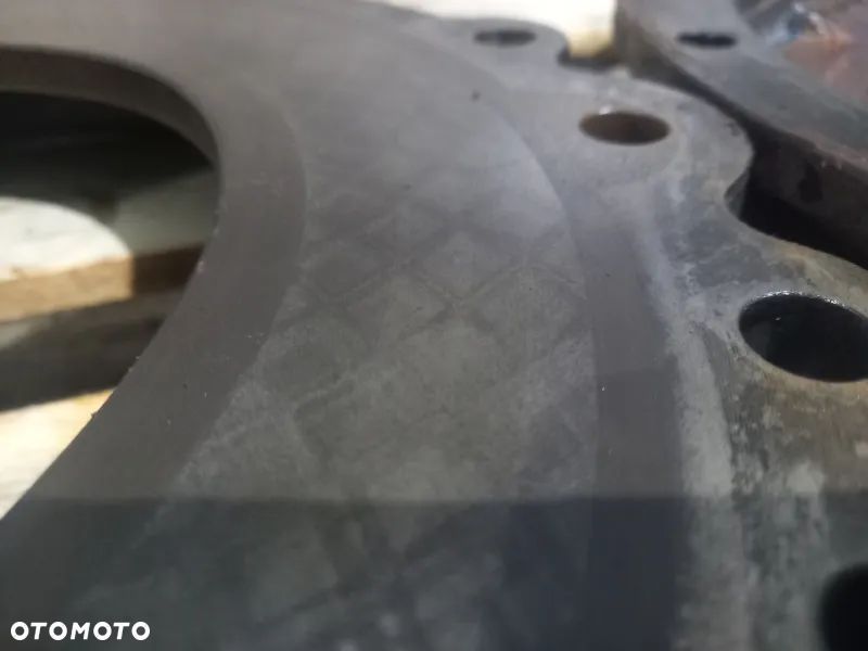 Docisk hamulcowy przekładka Case Maxxum 140 - 2