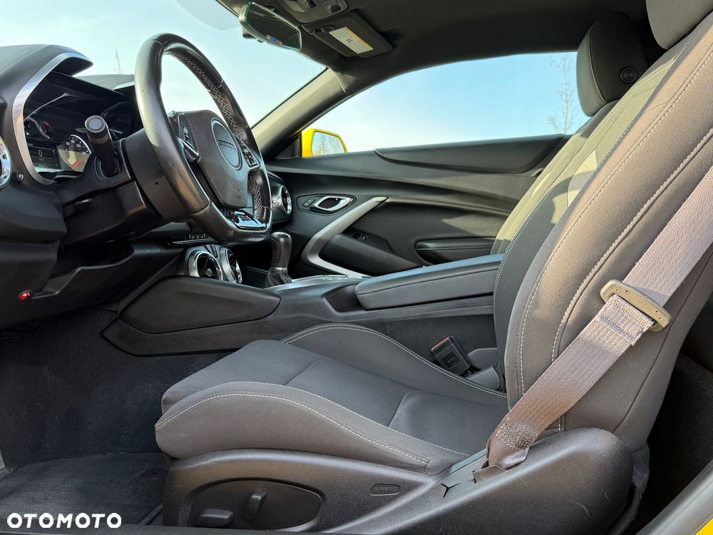 Chevrolet Camaro - 12