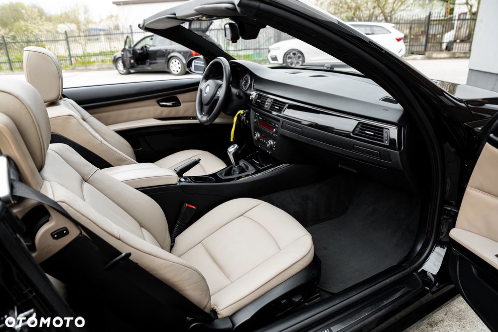 BMW Seria 3 320i Edition Exclusive - 23