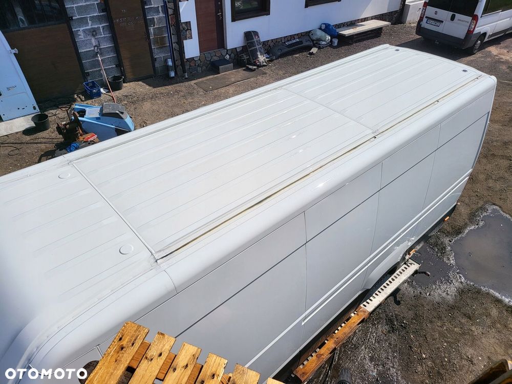 Karoseria Iveco Daily 14 CC50105 Bianco L4 H2 Max - 12