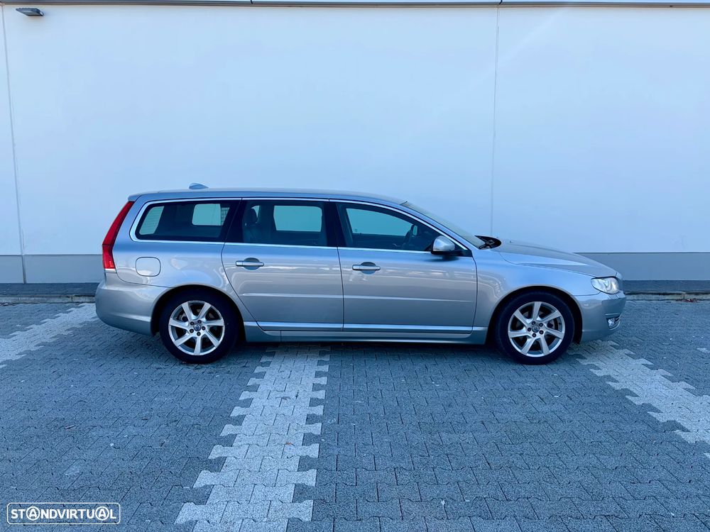 Volvo V70 1.6 D2 Momentum - 25