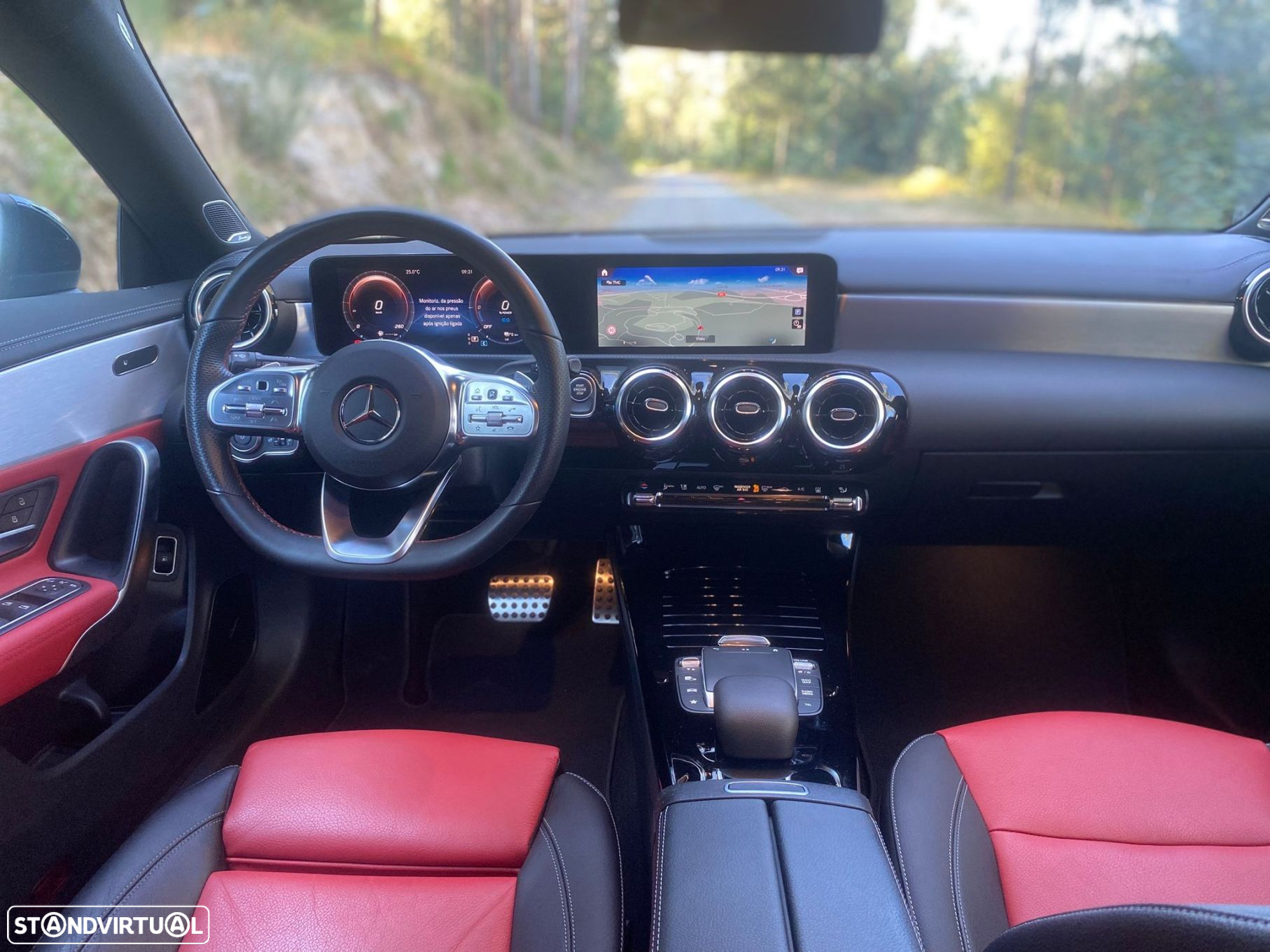 Mercedes-Benz CLA 250 e Shooting Brake AMG Line - 15