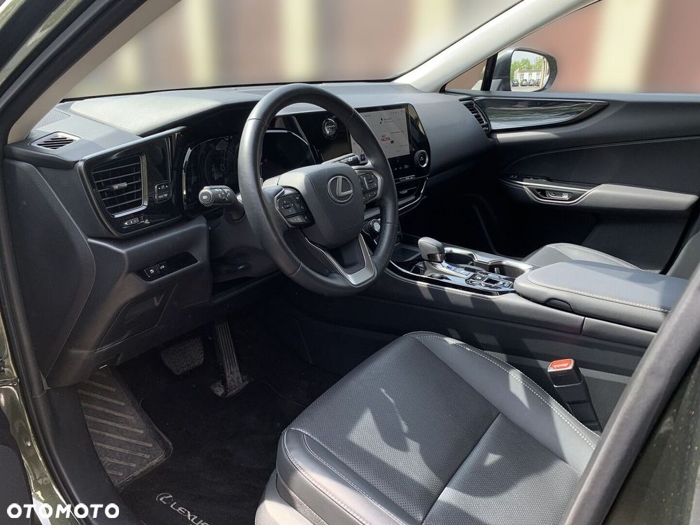 Lexus NX 350h Business AWD - 14