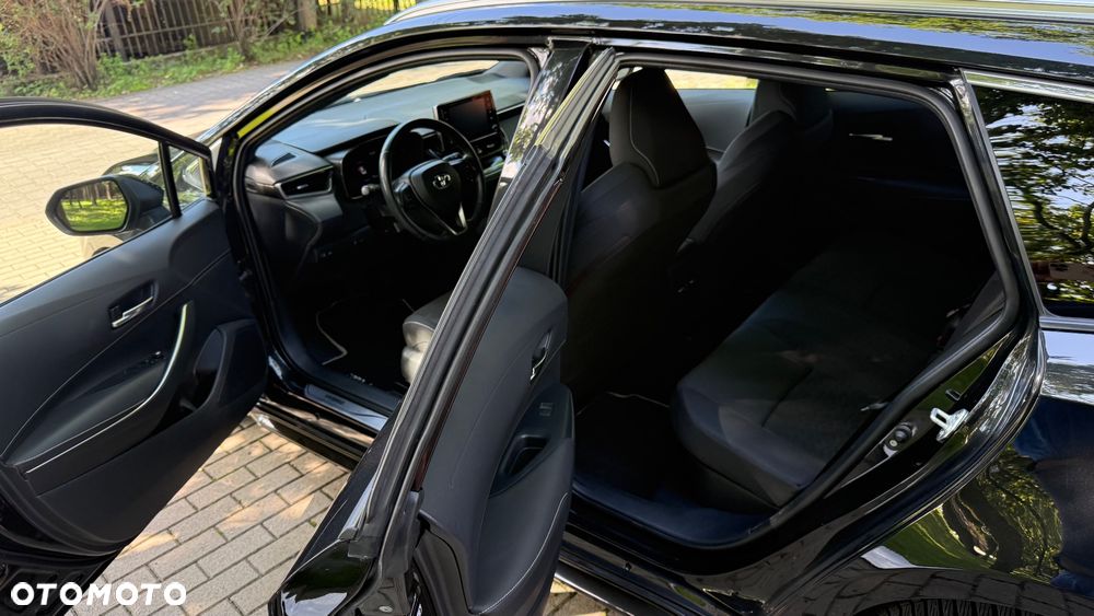 Toyota Corolla 1.8 Hybrid Executive - 17