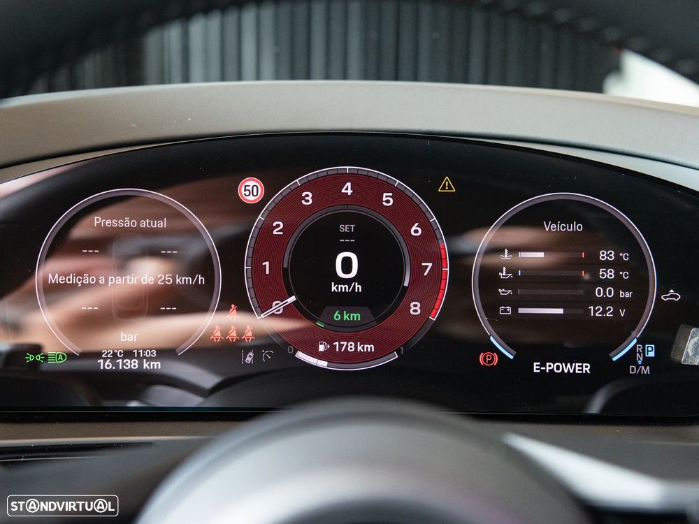 Porsche Cayenne Coupé E-Hybrid Black Edition - 28
