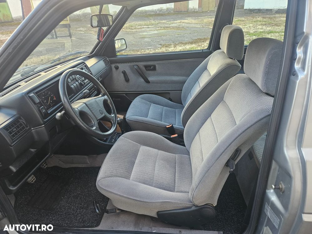 Volkswagen Golf CL - 3
