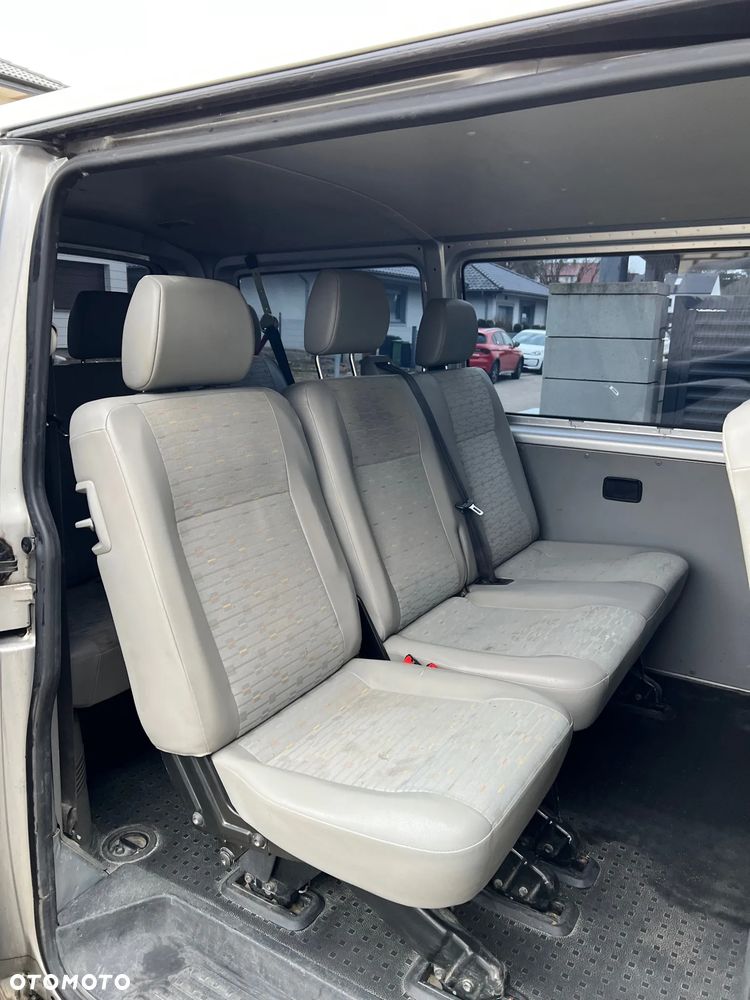 Volkswagen Transporter - 10