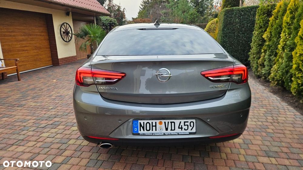Opel Insignia - 8