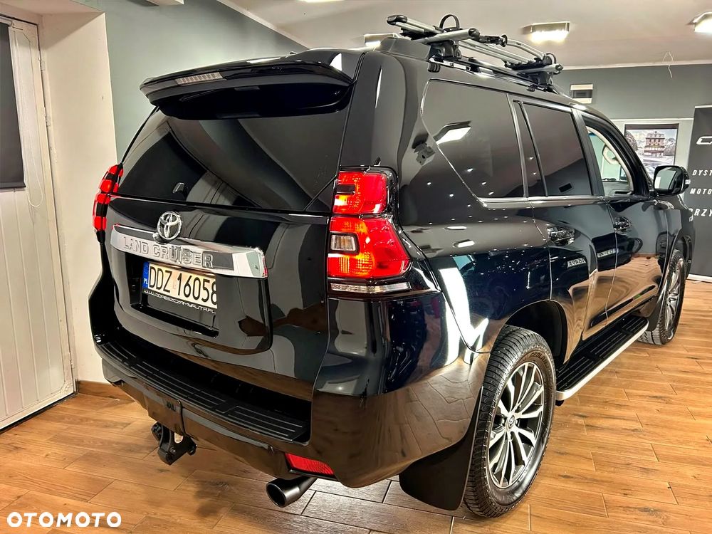 Toyota Land Cruiser LC 2.8 D-4D Invincible - 17
