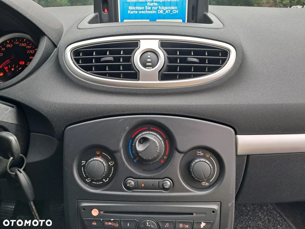 Renault Clio 1.2 TCE Authentique - 19