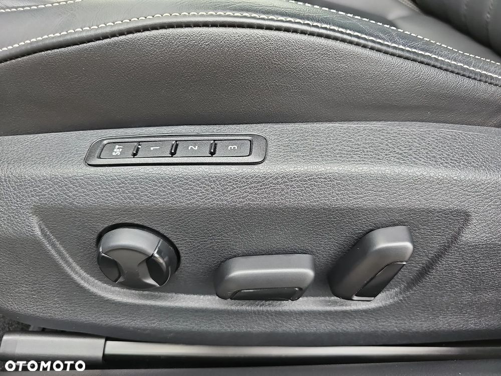 Skoda Superb 2.0 TSI L&K DSG - 25