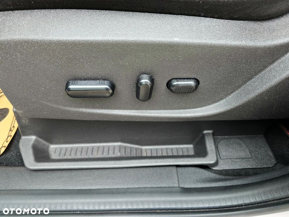 Ford Kuga 2.0 TDCi 4x4 ST-Line - 18