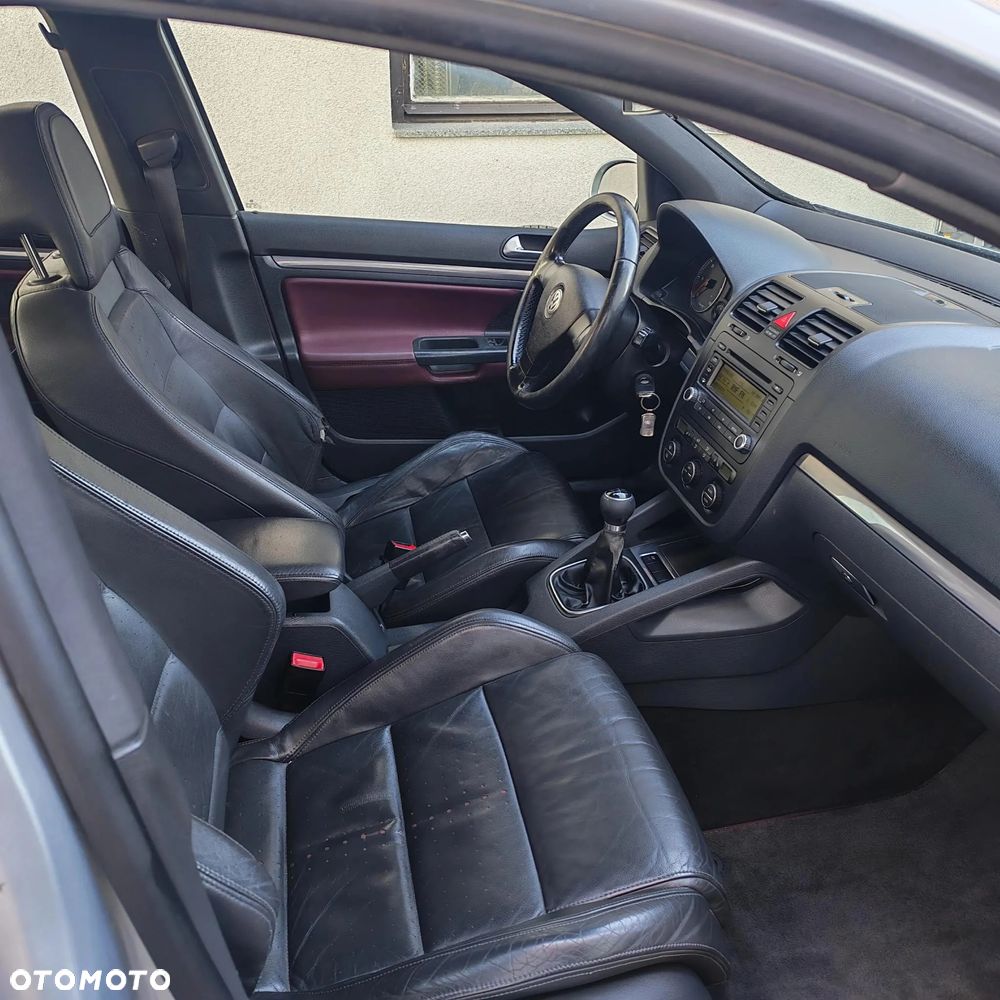 Volkswagen Golf 2.0 TDI 4Mot Comfortline - 2