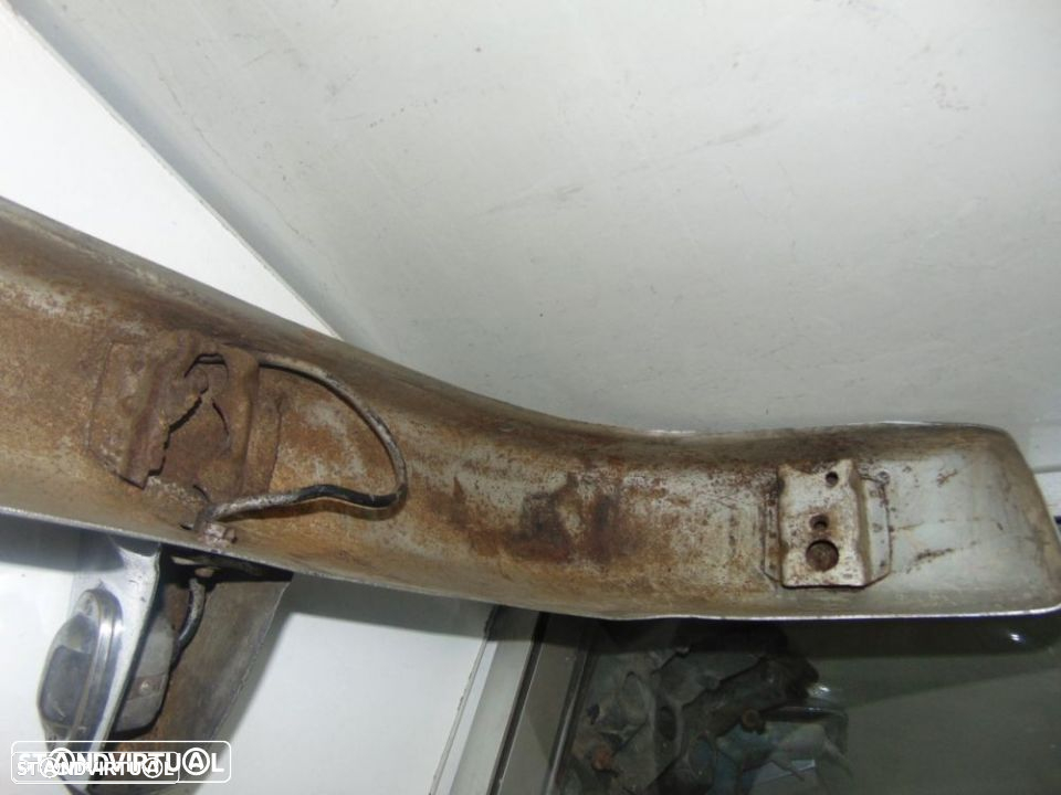 Mercedes W 111 pára-choques de trás - 7