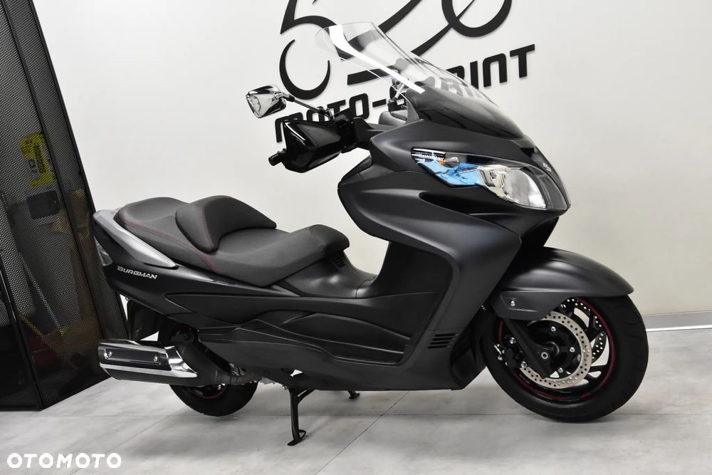Suzuki Burgman - 7