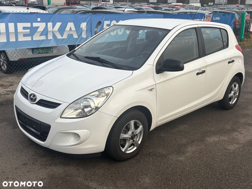 Hyundai i20 1.2 FIFA WM Edition - 2