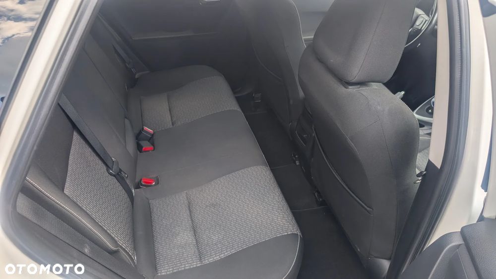 Toyota Auris - 22