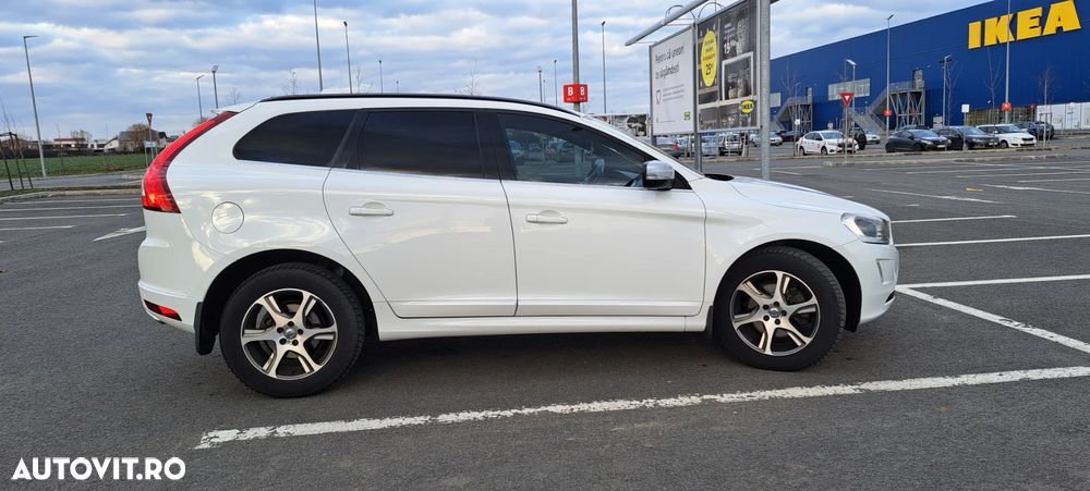 Volvo XC 60 D5AWD Momentum - 3