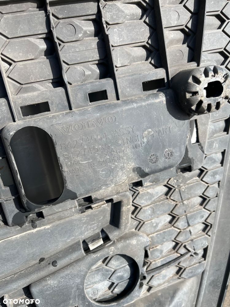 Grill Volvo FM FMX atrapa gril maska - 3