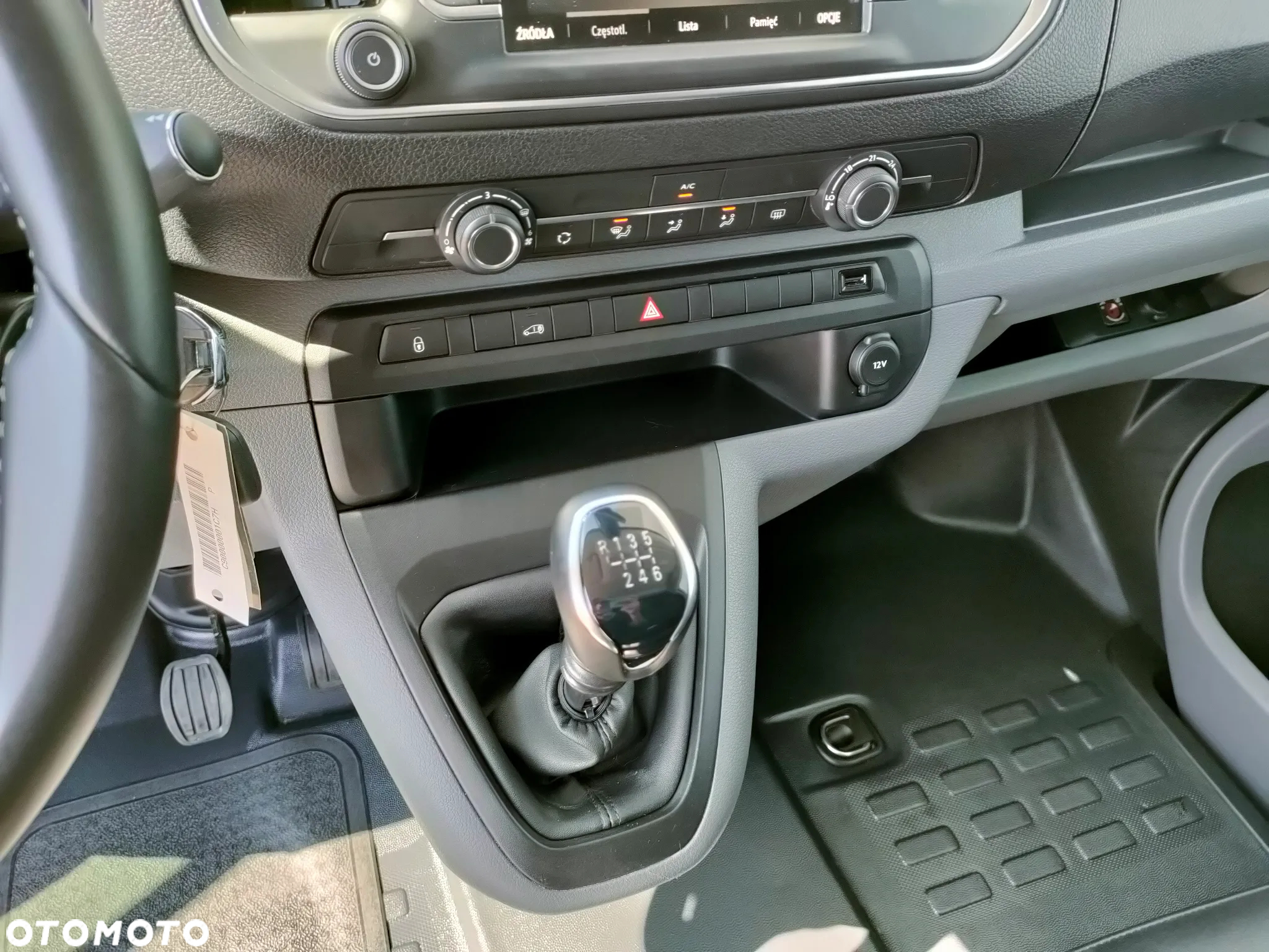 Opel Vivaro - 18