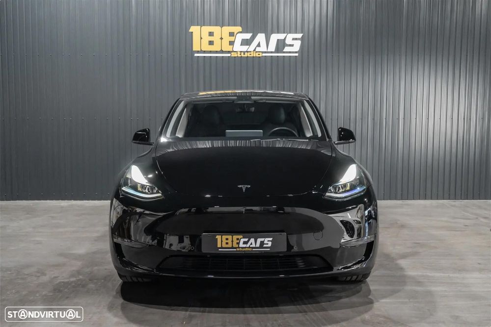 Tesla Model Y Long Range Dual Motor AWD - 3