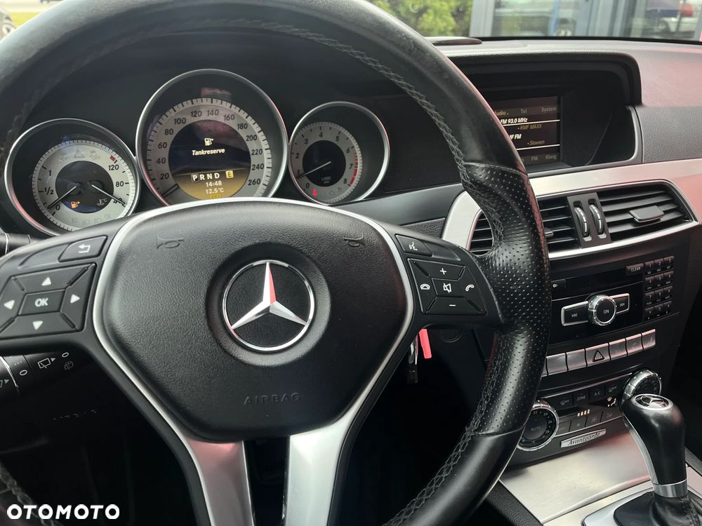 Mercedes-Benz Klasa C 250 (BlueEFFICIENCY) 7G-TRONIC Avantgarde - 14