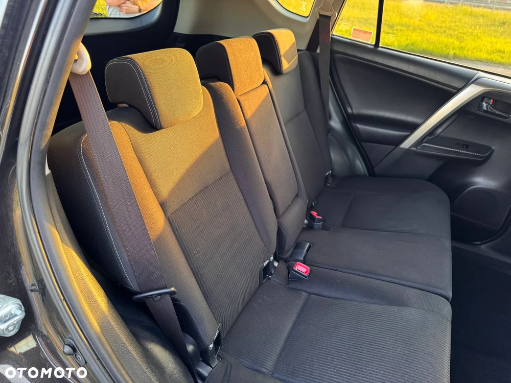 Toyota RAV4 2.0 D-4D Premium 4x2 - 7