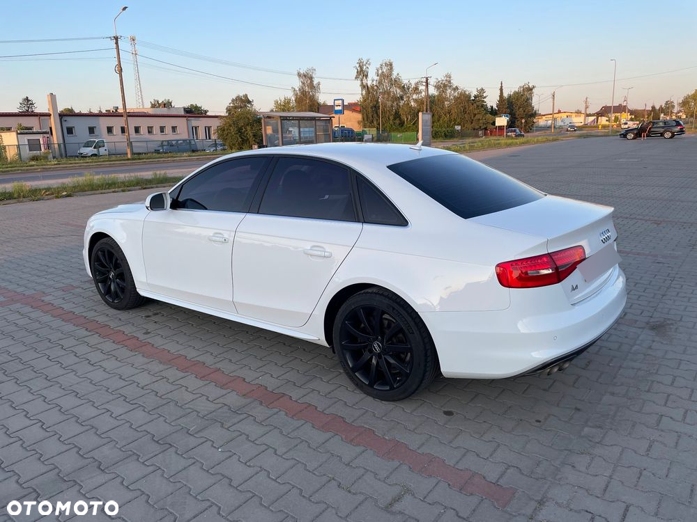 Audi A4 2.0 TDI Quattro S tronic - 13