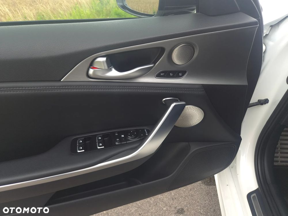 Kia Stinger 3.3 T-GDI AWD GT - 24